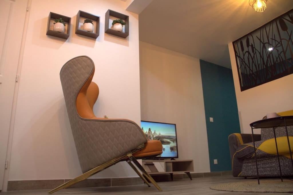 Logement Cosy - Proche Du Prado Bourges Bagian luar foto