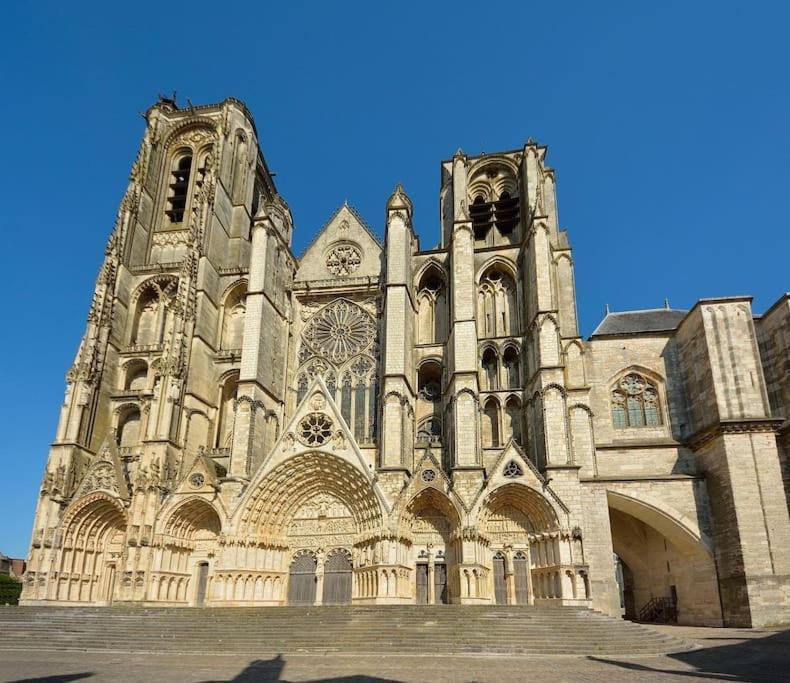 Logement Cosy - Proche Du Prado Bourges Bagian luar foto
